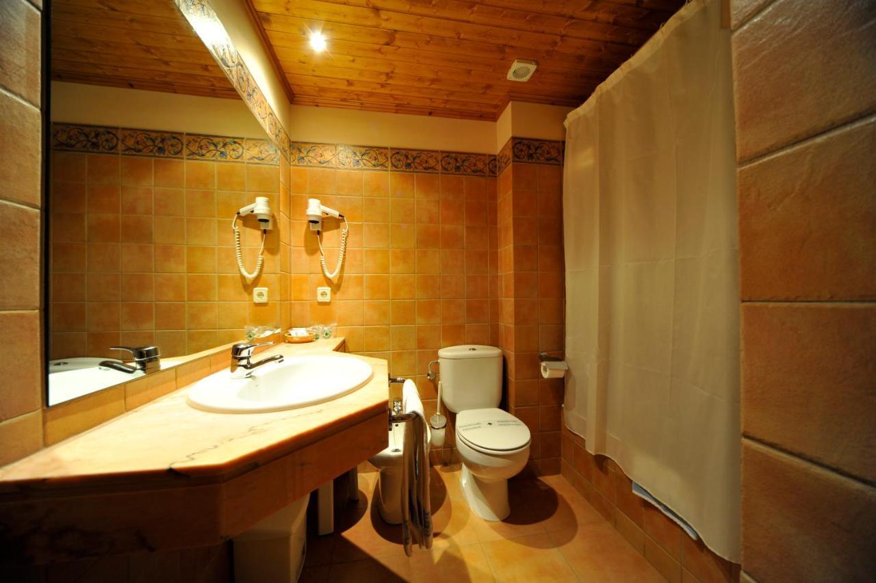 Hotel La Morera Valencia D'Aneu Zimmer foto